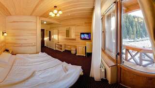 Отель Форест-хаус Татаров Стандартный двухместный номер с 2 отдельными кроватями-5