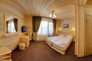 Отель Форест-хаус Татаров Стандартный двухместный номер с 2 отдельными кроватями-6